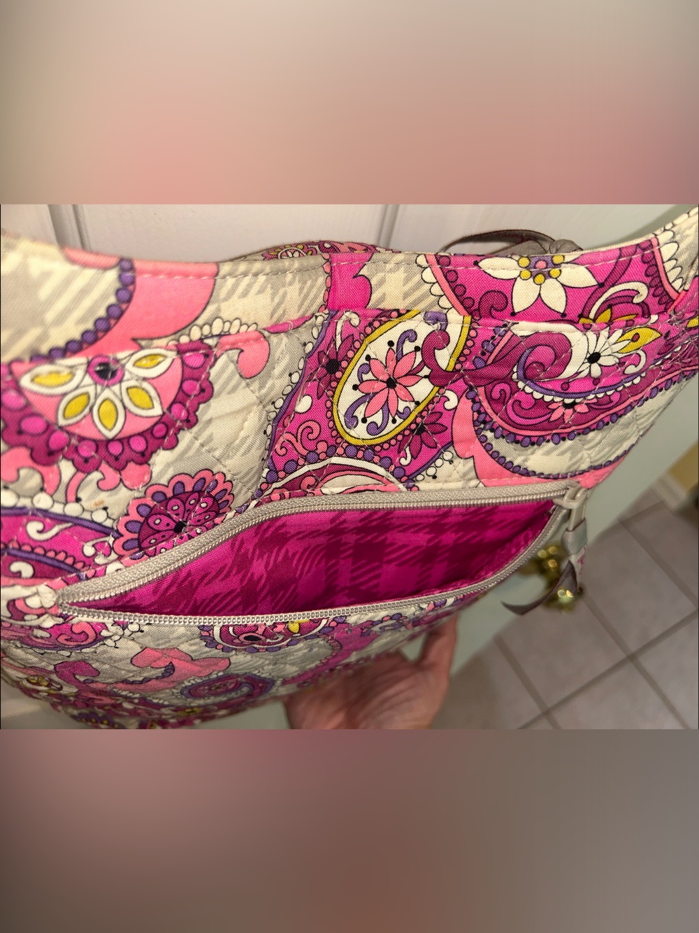 Vera Bradley Pink Paisley Quilted Crossbody Bag - Picture 4 of 11